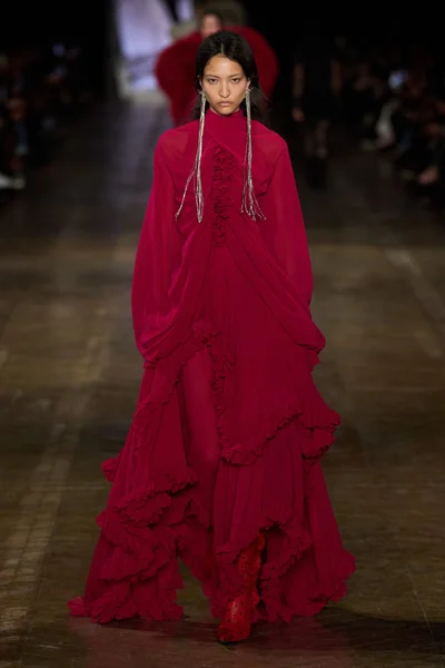 Look 14